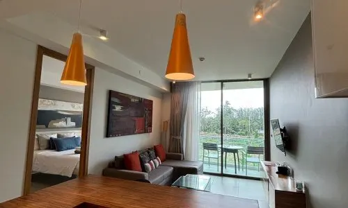 Восхитительные апартаменты с 1 спальней и с видом на город в проекте Оушен Стоун, на пляже Бангтао/Лагуна