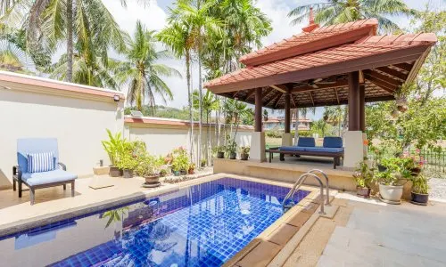 Удобная вилла с 3 спальнями и с видом на бассейн в проекте Ангсана Виллас Резорт, на пляже Бангтао/Лагуна