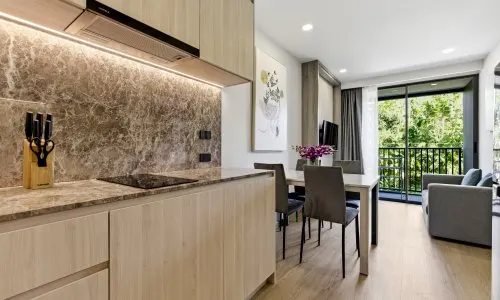 Cтильные апартаменты с 1 спальней и с видом на сад в проекте Озон Кондо, на пляже Бангтао/Лагуна