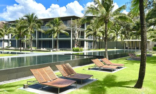 Комфортабельные апартаменты с 2 спальнями и с видом на бассейн, не далеко от моря в проекте Баан Майкао, на пляже Май  Кхао