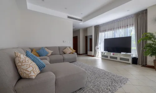 Роскошная вилла с 4 спальнями и с видом на бассейн в проекте Ангсана Виллас Резорт, на пляже Бангтао/Лагуна