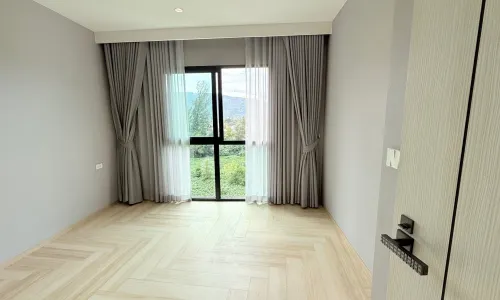 Удобные апартаменты с 2 спальнями и с видом на горы в проекте Тайтл Бангтао Легендарный, на пляже Бангтао/Лагуна