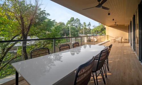 Комфортабельные апартаменты с 3 спальнями и с видом на сад, не далеко от моря в проекте Лагуна Бичсайд, на пляже Бангтао/Лагуна