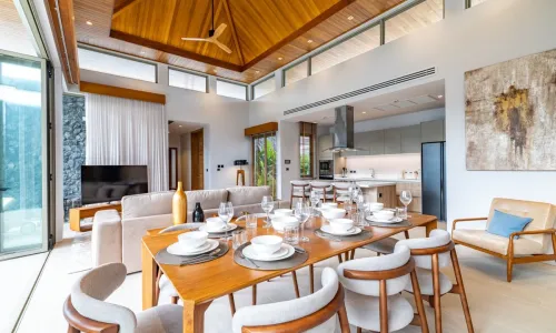 Превосходная вилла с 4 спальнями и с видом на бассейн в проекте Ботаника Фореста, на пляже Бангтао/Лагуна