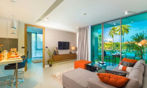 Превосходные апартаменты с 2 спальнями и с видом на город в проекте Оушен Стоун, на пляже Бангтао/Лагуна