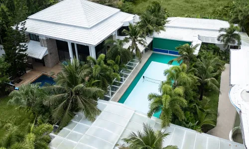 Шикарная вилла с 6 спальнями и с видом на бассейн в проекте Равай Гранд Хаус, на пляже Равай