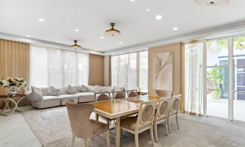 Шикарная вилла с 6 спальнями и с видом на бассейн в проекте Равай Гранд Хаус, на пляже Равай