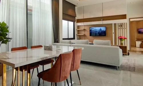 Роскошная вилла с 2 спальнями и с видом на бассейн в проекте Равай Виллас, на пляже Равай