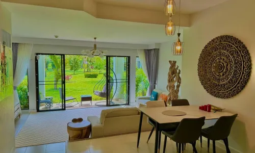 Апартаменты с 2 спальнями и с видом на гольф-поле в проекте Алламанда 2 и 3, район Бангтао/Лагуна | Видео