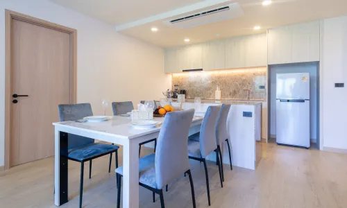 Апартаменты с 2 спальнями и с видом на сад в проекте Озон Кондо, район Бангтао/Лагуна