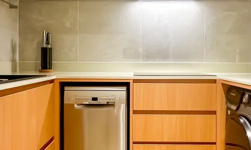 Апартаменты с 3 спальнями и с видом на сад, недалеко от моря в проекте Лагуна Бичсайд, район Бангтао/Лагуна