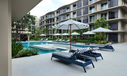 Bellevue Beachfront Condo 