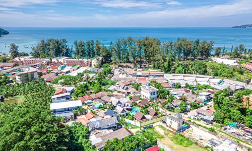 Large 8-Bedroom Villa, with pool view, on Bangtao/Laguna beach