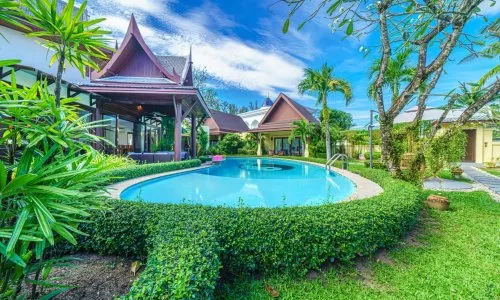 Large 8-Bedroom Villa, with pool view, on Bangtao/Laguna beach