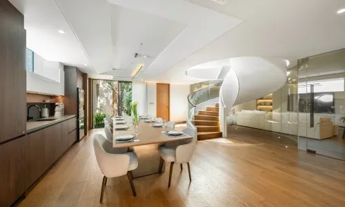 Large 4-Bedroom Villa, with sea view and near the sea, on Bangtao/Laguna beach