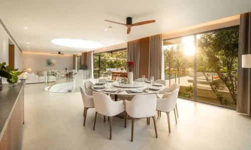 Large 4-Bedroom Villa, with sea view and near the sea, on Bangtao/Laguna beach