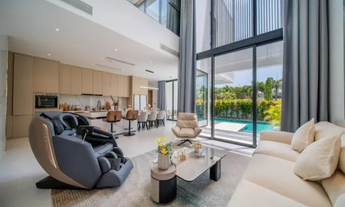 4-Bedroom Villa, with golf course, on Chalong beach