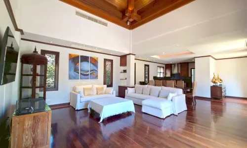 Spacious 4-Bedroom Villa, with pool view in Sai Taan project, on Bangtao/Laguna beach