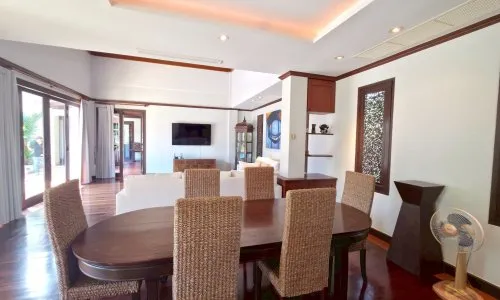 Spacious 4-Bedroom Villa, with pool view in Sai Taan project, on Bangtao/Laguna beach