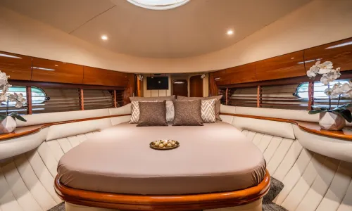Моторная яхта Princess Oceana 65ft — 17