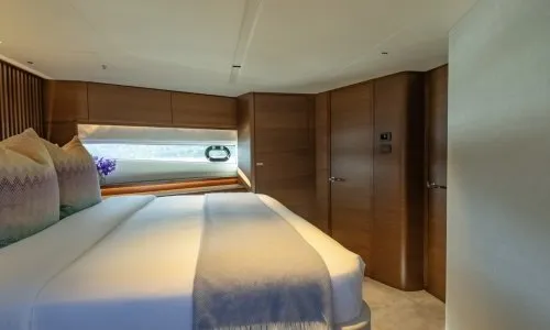 Princess S72 Motor Yacht — 24