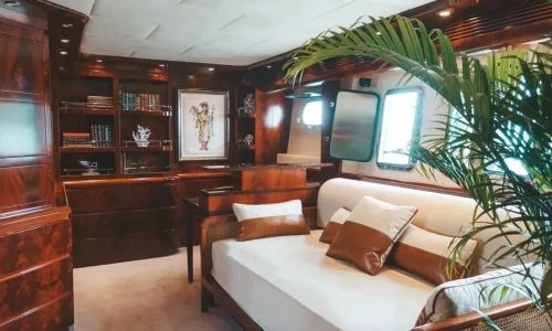 Astondoa 102ft motor yacht — 14