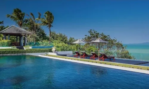 Villa Sawarin — Luxury 10-Bedroom Beachfront Estate