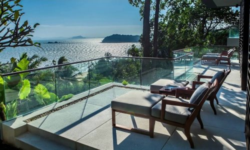 Villa Sawarin — Luxury 10-Bedroom Beachfront Estate
