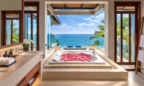 Villa La Thalé — Luxury 5-Bedroom Oceanfront Estate
