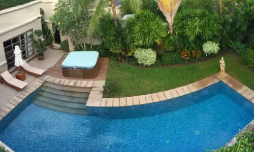 Комфортабельная вилла с 3 спальнями и с видом на бассейн в проекте Зе Резиденс Бангтао, на пляже Бангтао/Лагуна