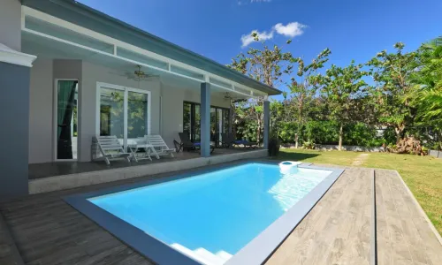 Сногсшибательная вилла с 5 спальнями и с видом на бассейн, на пляже Камала 