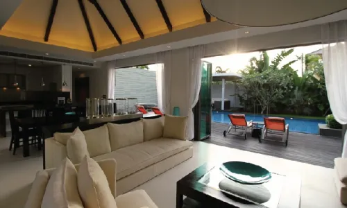 Cтильная вилла с 4 спальнями и с видом на бассейн в проекте Анчан 3, на пляже Бангтао/Лагуна