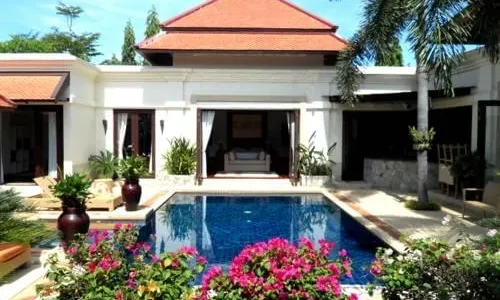 Сногсшибательная вилла с 4 спальнями и с видом на бассейн в проекте Сайтан, на пляже Бангтао/Лагуна