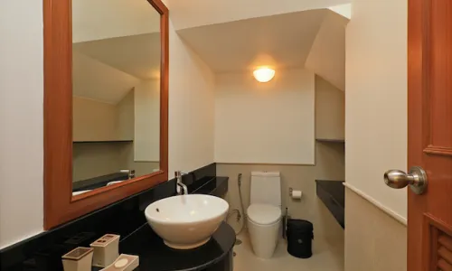 Шикарная вилла с 2 спальнями и с видом на бассейн в проекте Ангсана Виллас Резорт, на пляже Бангтао/Лагуна