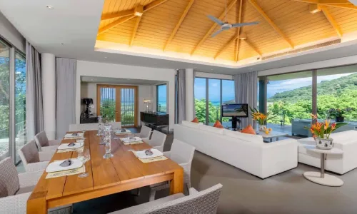 Комфортабельная вилла премиум класса с 4 спальнями и с видом на море в проекте Ля Колин, на пляже Лаян 