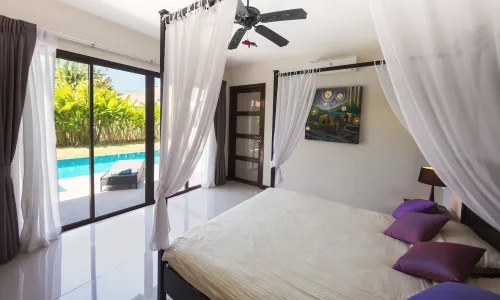 Cтильная вилла с 3 спальнями и с видом на бассейн в проекте Суксан, на пляже Равай