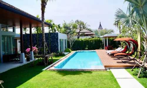 Cтильная вилла с 4 спальнями и с видом на бассейн в проекте Ботаника Лакшери, на пляже Бангтао/Лагуна