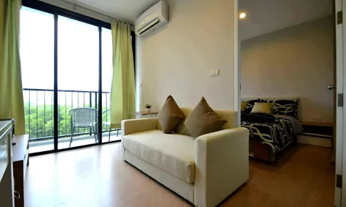 Комфортабельные апартаменты с 1 спальней и с видом на город в проекте Зескейп 1 Кондоминиум, на пляже Бангтао/Лагуна