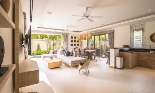 Удобная вилла с 3 спальнями и с видом на бассейн в проекте Зе Резиденс Бангтао, на пляже Бангтао/Лагуна