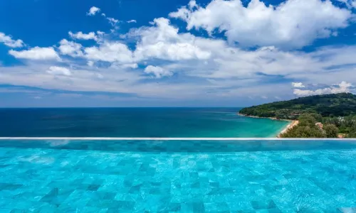 Шикарная вилла премиум класса с 5 спальнями и с видом на море в проекте Малайвана, на пляже Найтон