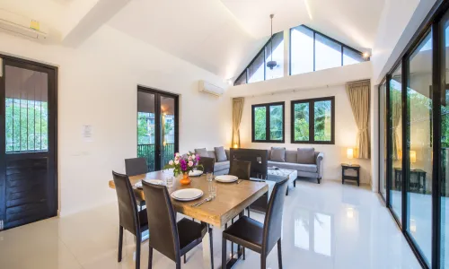 Сказочная вилла с 3 спальнями и с видом на бассейн в проекте Пхурисала, на пляже Бангтао/Лагуна