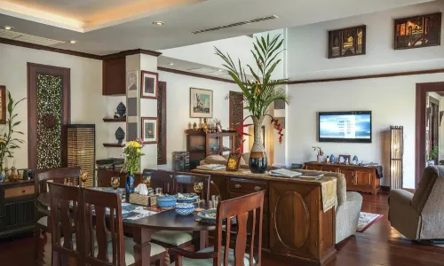 Роскошная вилла с 4 спальнями и с видом на бассейн в проекте Сайтан, на пляже Бангтао/Лагуна