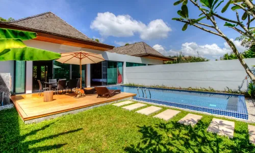 Потрясающая вилла с 2 спальнями и с видом на бассейн, на пляже Найхарн