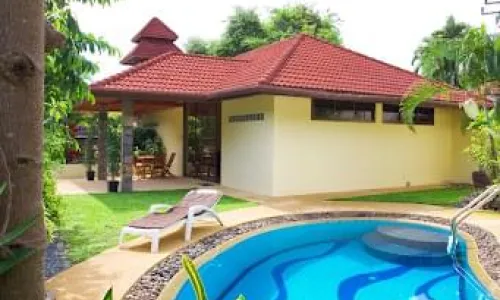 Восхитительная вилла с 3 спальнями и с видом на бассейн, на пляже Найхарн