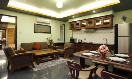 Превосходная вилла с 2 спальнями и с видом на бассейн, на пляже Найхарн