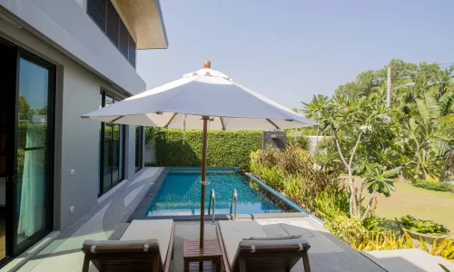 Сказочная вилла с 3 спальнями и с видом на бассейн в проекте Модерн Зен, на пляже Найхарн