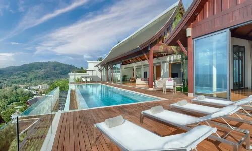 Прекрасная вилла премиум класса с 5 спальнями и с видом на море в проекте Малайвана, на пляже Найтон