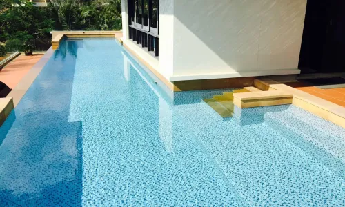 Прекрасные апартаменты с 3 спальнями и с видом на сад, не далеко от моря в проекте Чом Таван, на пляже Бангтао/Лагуна