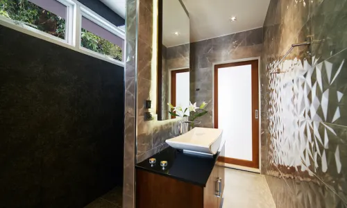 Восхитительные апартаменты с 2 спальнями и с видом на горы в проекте Зе Tрис резиденс, на пляже Камала 