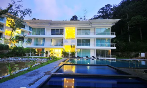 Удобные апартаменты с 2 спальнями и с видом на горы в проекте Зе Tрис резиденс, на пляже Камала 